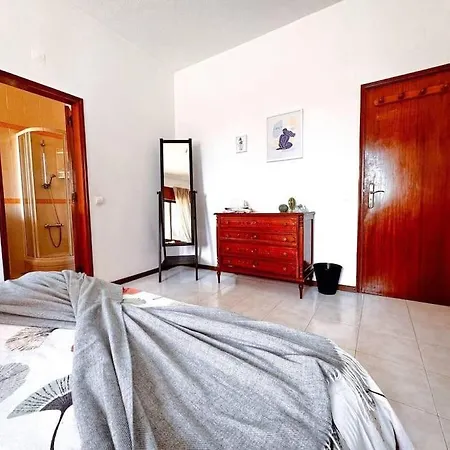 Big Private W Bathroom Apartman